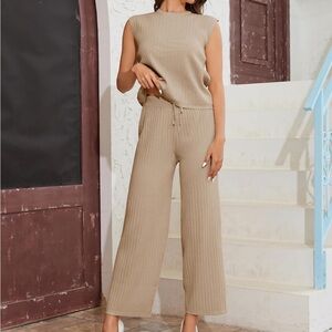 2 piece sleeveless sweater set